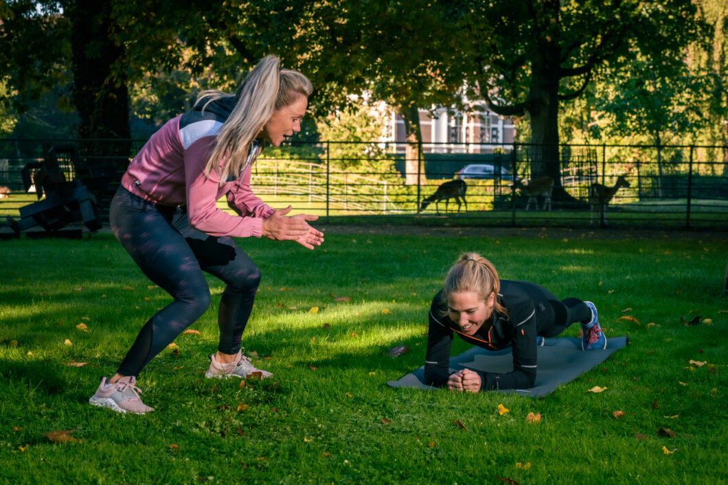 Personal training voor vrouwen in Dordrecht in een park